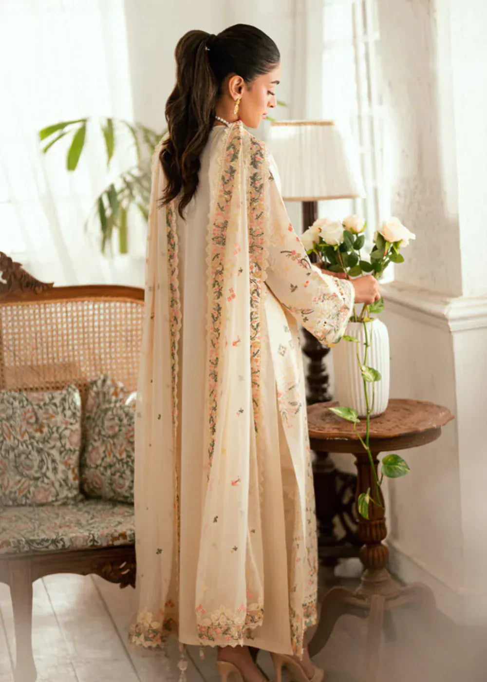 anayanoor Unstitched Embroidered Lawn 3Pc Suit 3PC