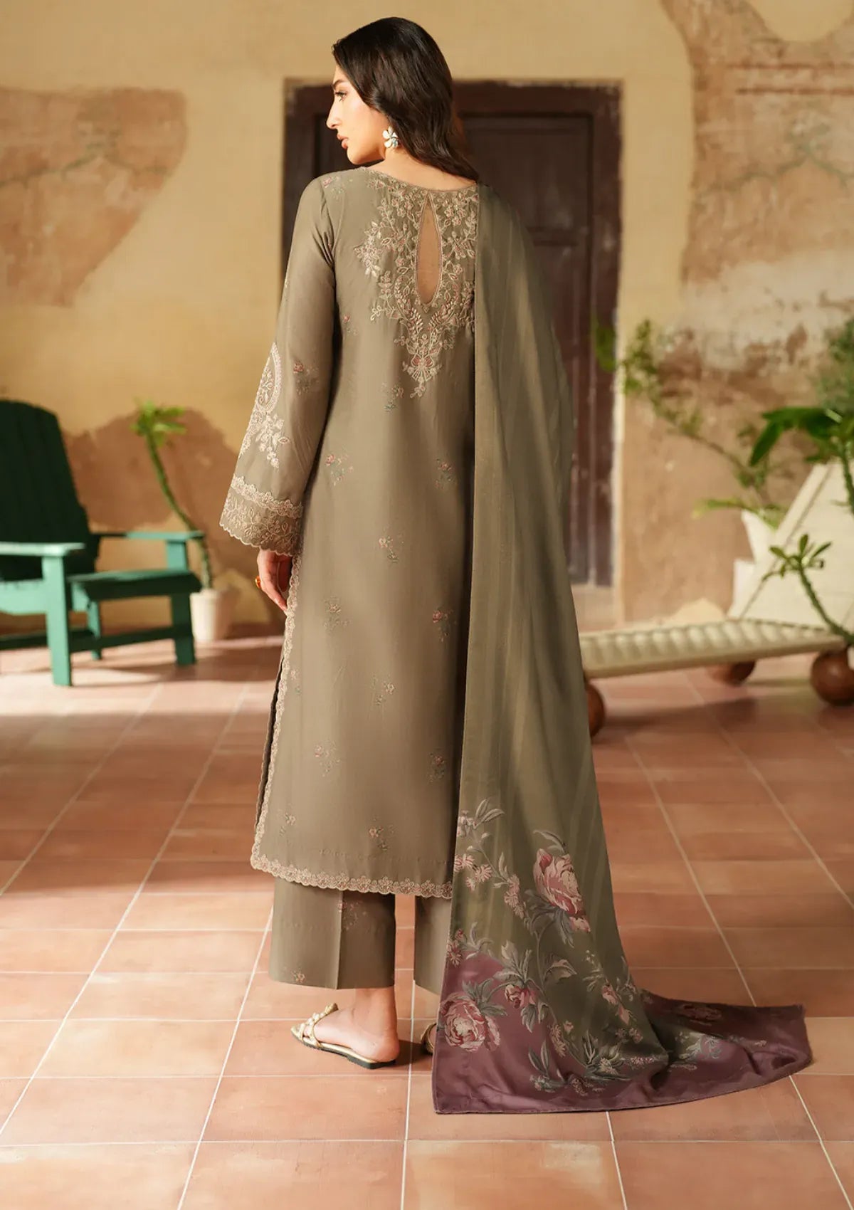 anayanoor Iznik Unstitched Embroidered Lawn 3Pc Suit 3PC