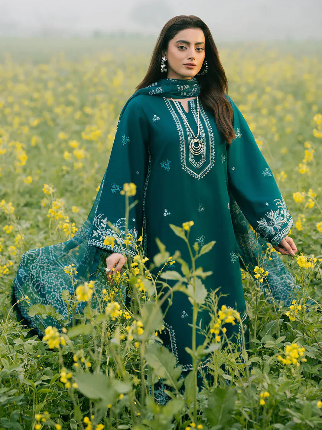 anayanoor Unstitched Embroidered Lawn 3Pc Suit 3PC