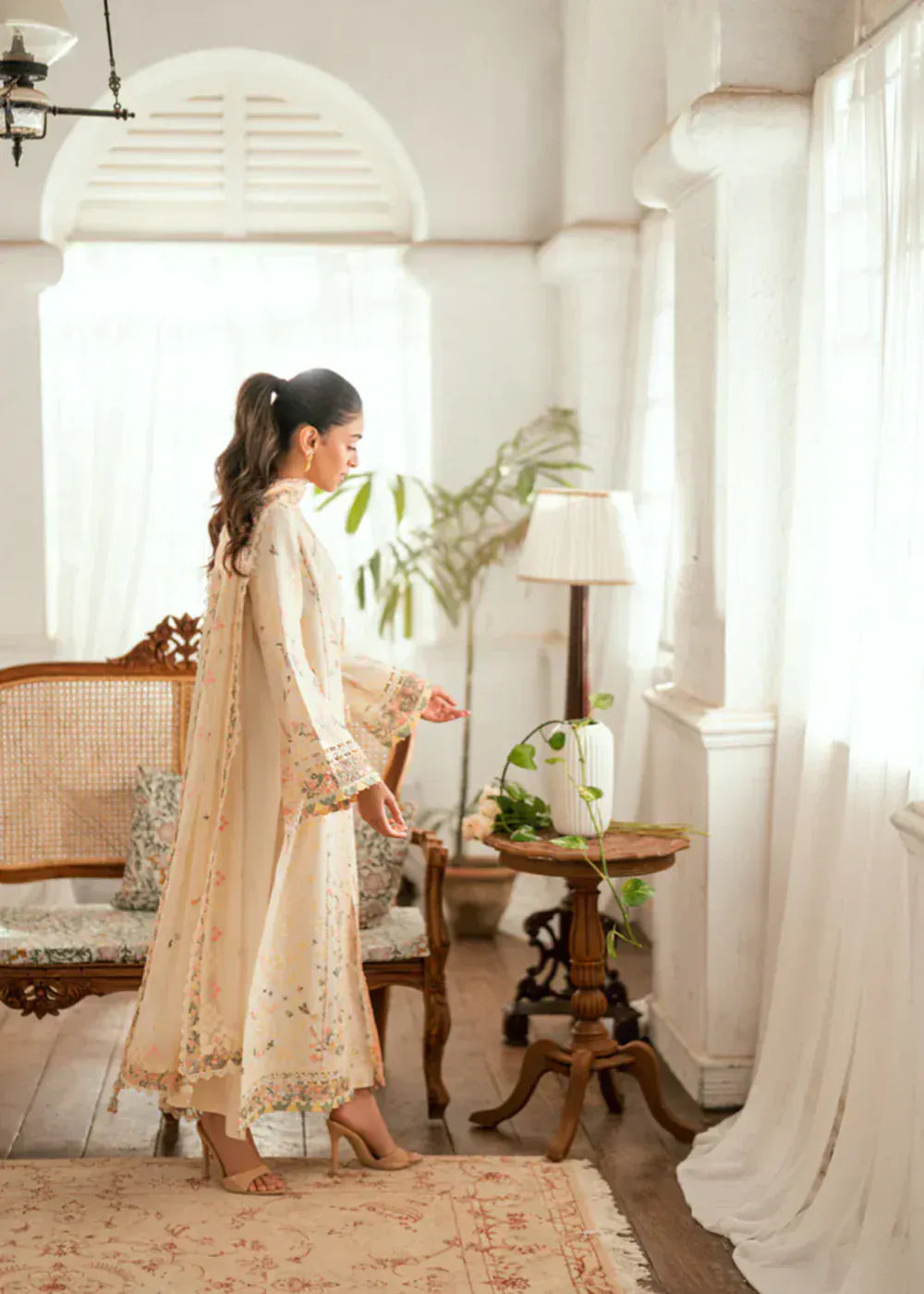 anayanoor Unstitched Embroidered Lawn 3Pc Suit 3PC