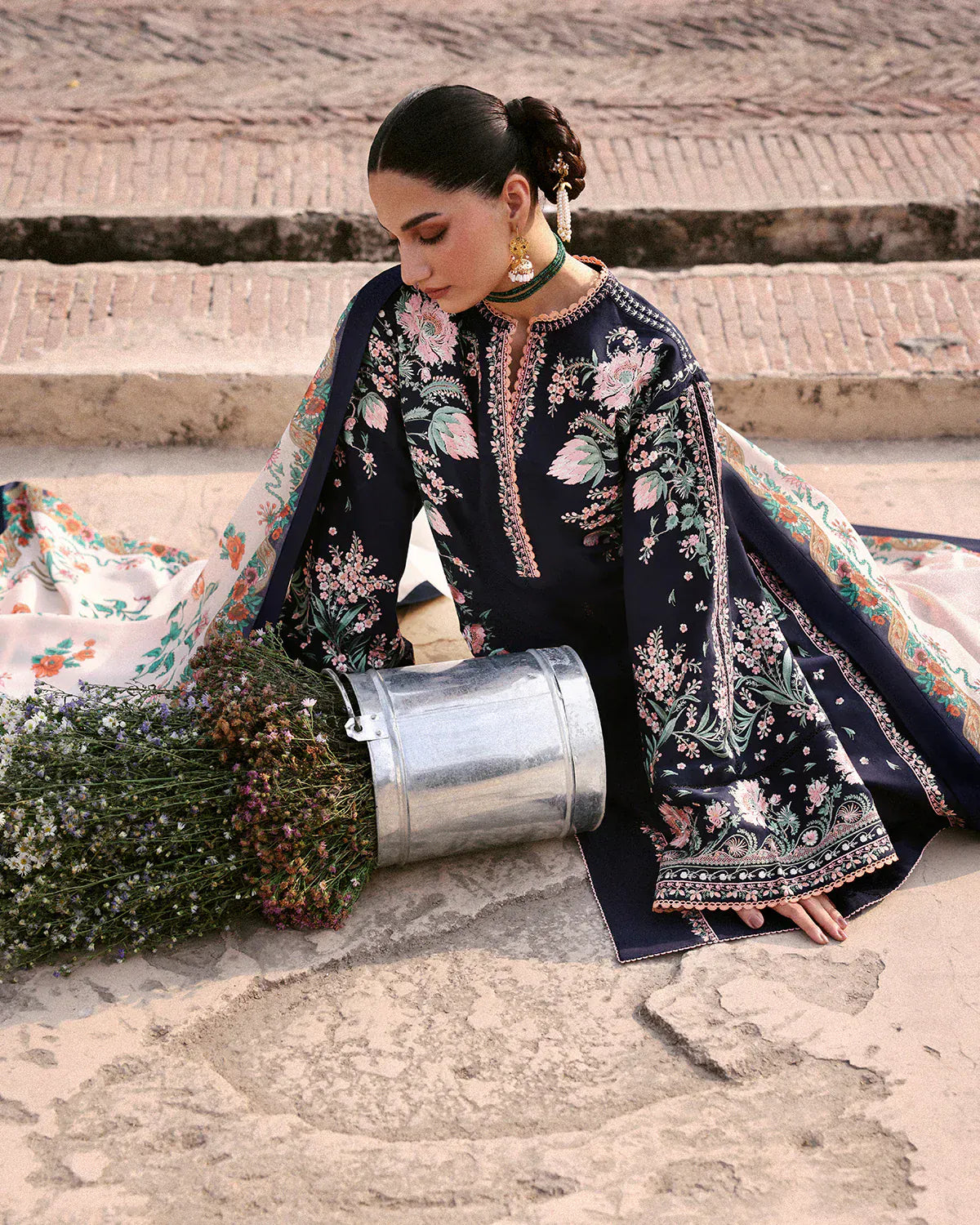 anayanoor Unstitched Embroidered Lawn 3Pc Suit 3PC