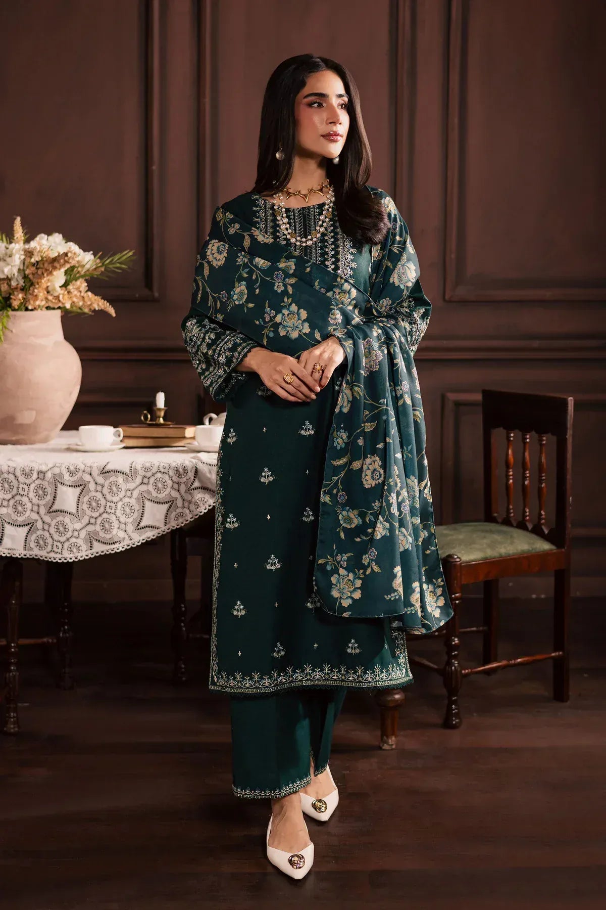 anayanoor Unstitched Embroidered Lawn 3Pc Suit 3PC