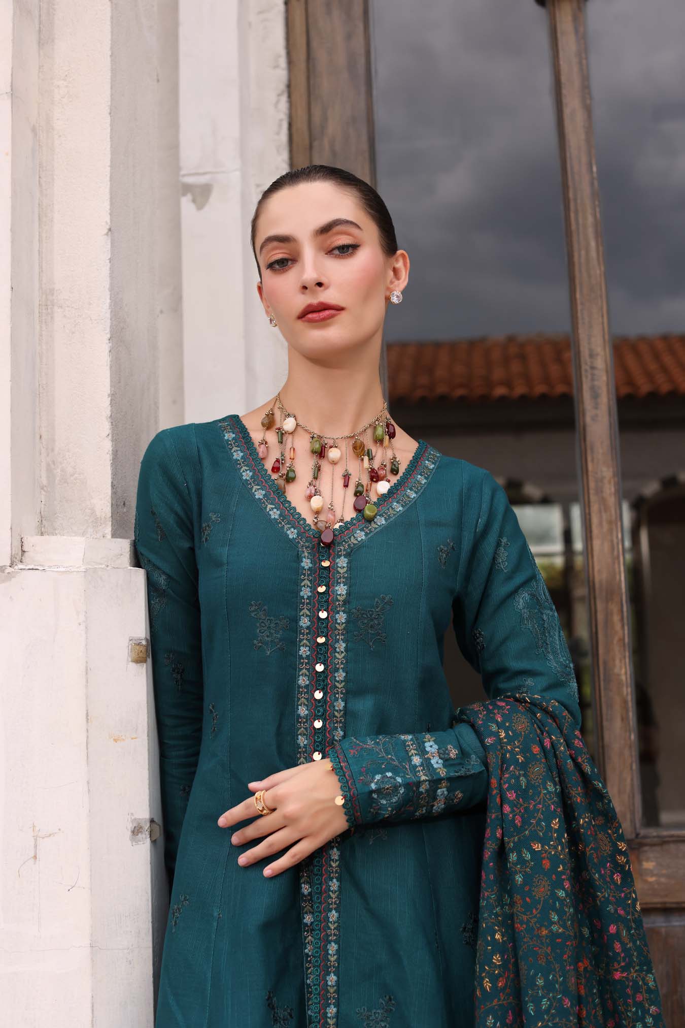 anayanoor Unstitched Embroidered Lawn 3Pc Suit 3PC