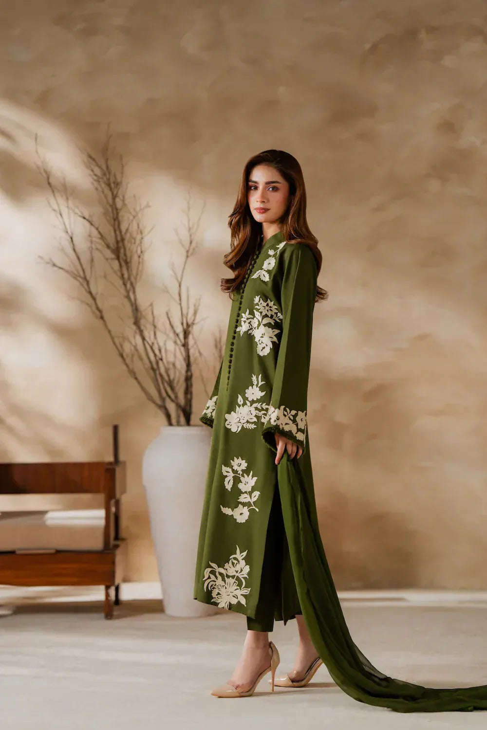 anayanoor Unstitched Embroidered Lawn 3Pc Suit 3PC